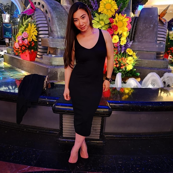 Meet your Posher, Jennie - Picture 1 of 1